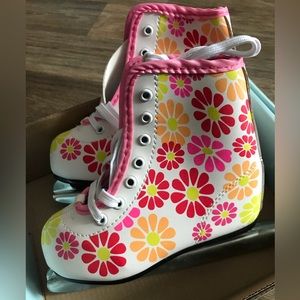 Toddler Girls flower ice skates